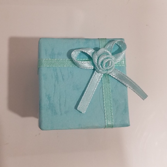 Pretty ring - Picture 4 of 4